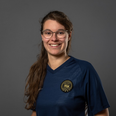 i.stieglitz@deutschesoccerliga.de