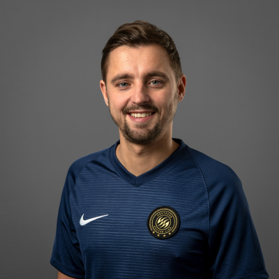 s.welker@deutschesoccerliga.de